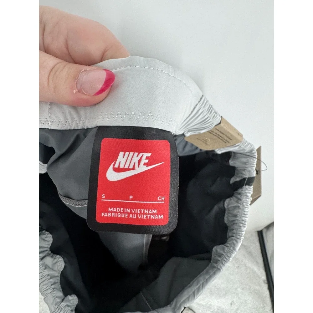 Nike Tech Super Lightweight Cargo Shorts Mens Small Summit White HJ2946-121
